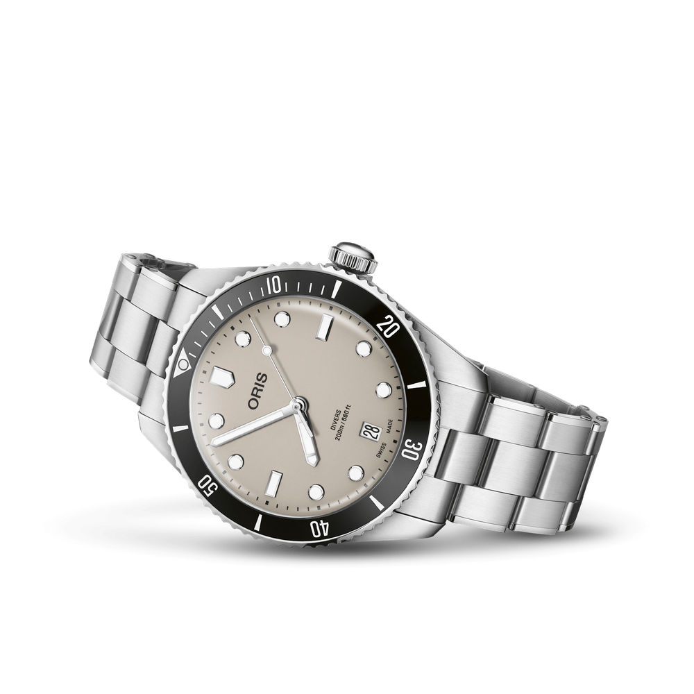 Divers Date 39mm Beige Dial Steel Bracelet With Additional Black Rubber Strap
