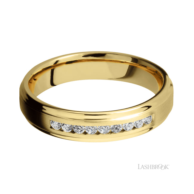 Lashbrook 5 Flat Grooved Edges/14K Yellow Gold Band with Diamond