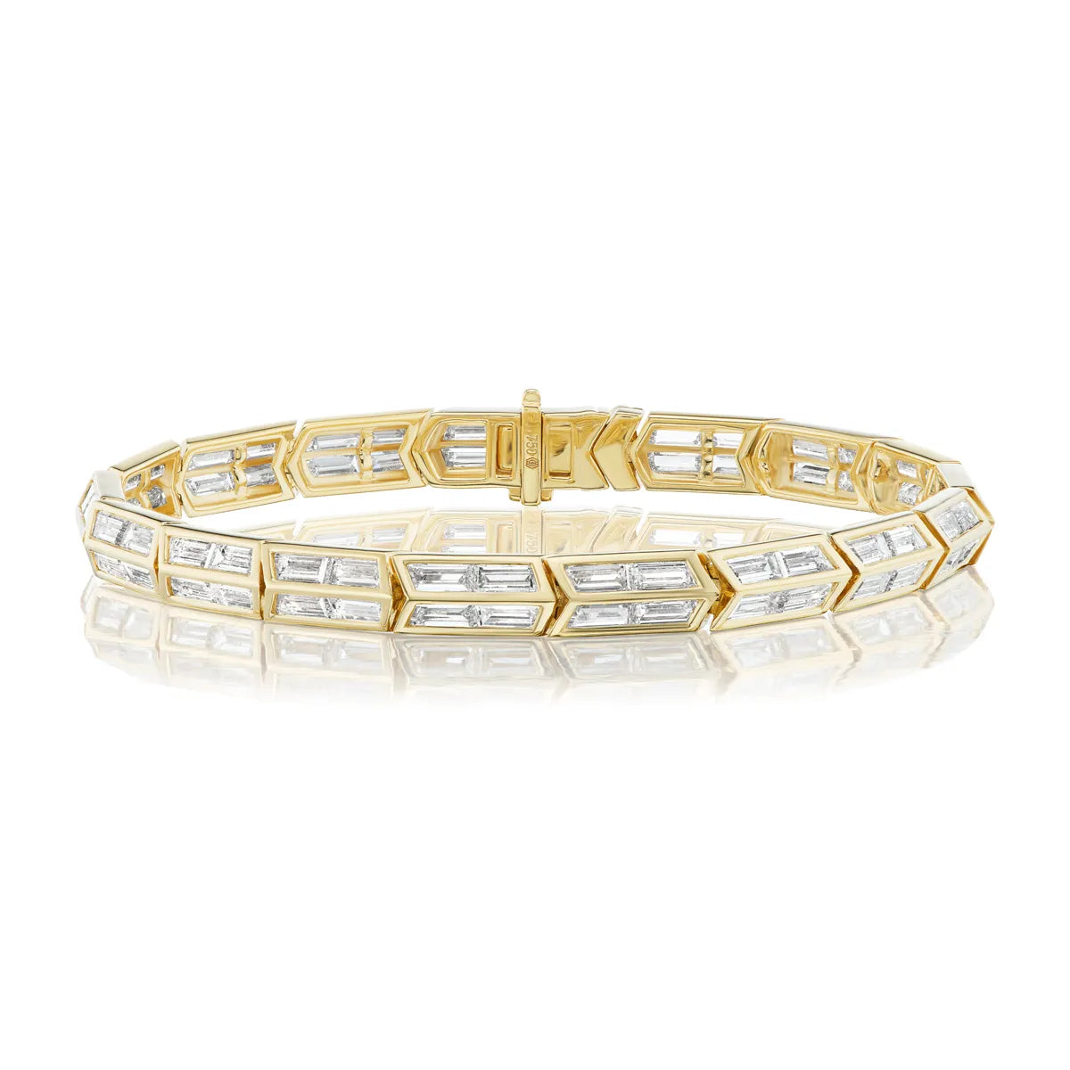 18k gold diamond bracelet with baguette diamonds