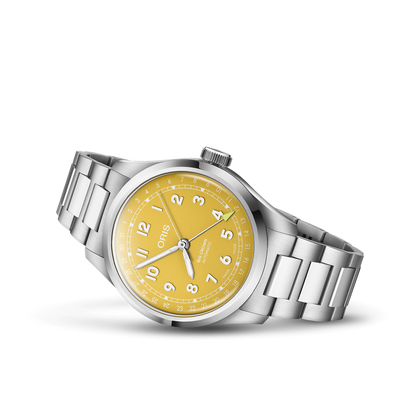 Big Crown Pointer Date 40mm Yellow Dial Steel Bracelet