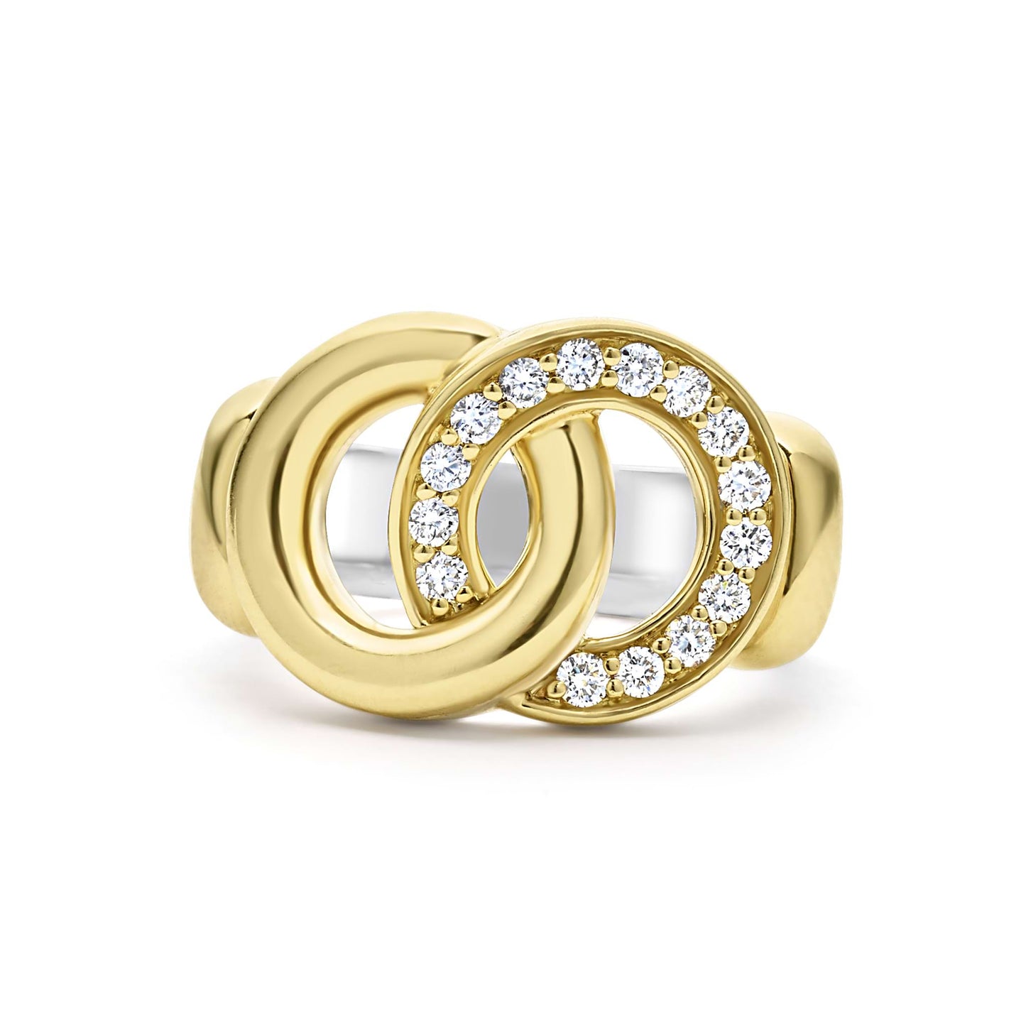 Caviar Interlocking Diamond Ring