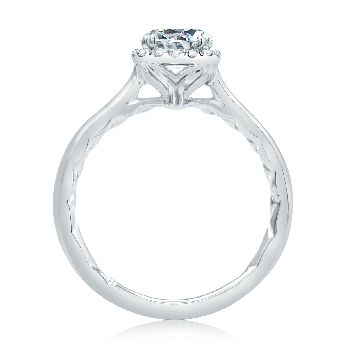 Scalloped Halo Diamond Engagement Ring with Quilts® Interior