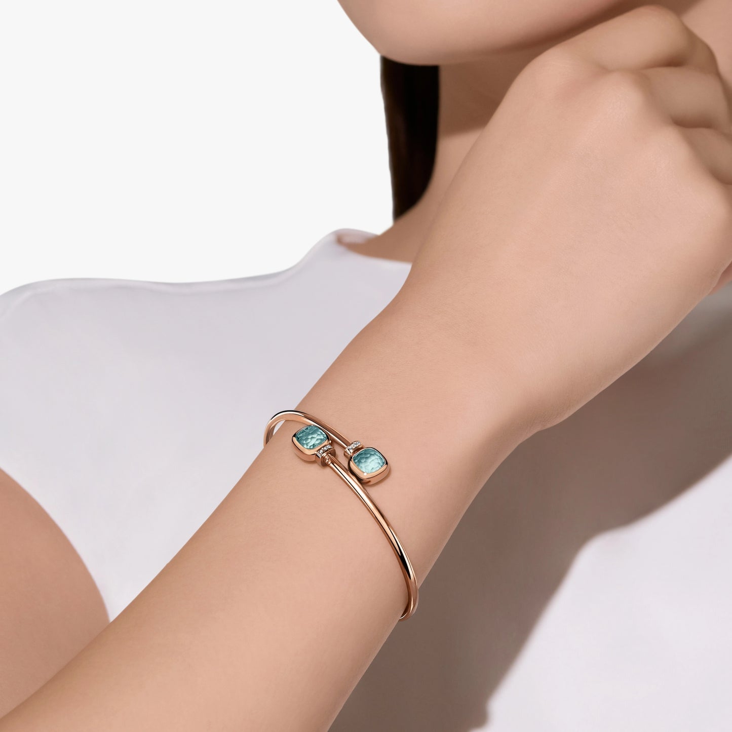 Pomellato Sky Blue Topaz And White Diamonds Nudo Bracelet