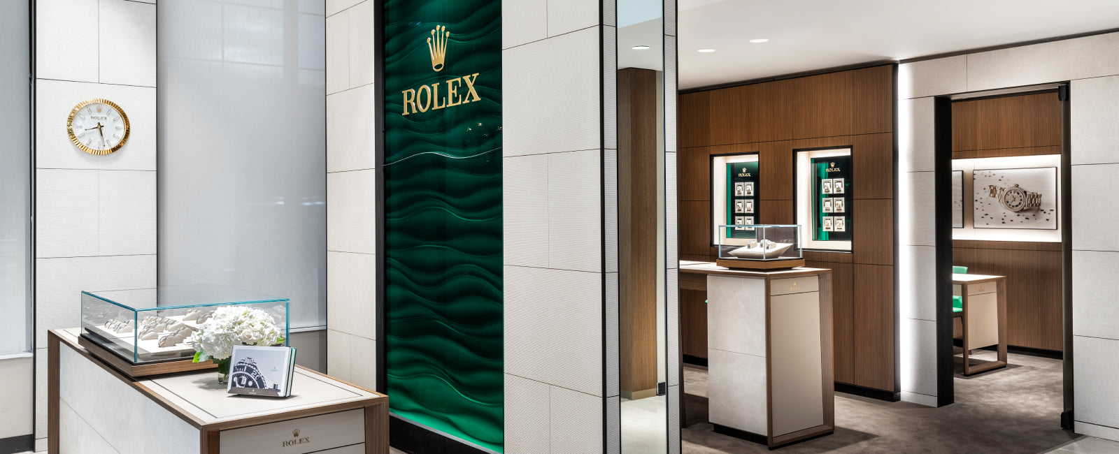 Discover our luxury Rolex showroom - Lenox Jewelers