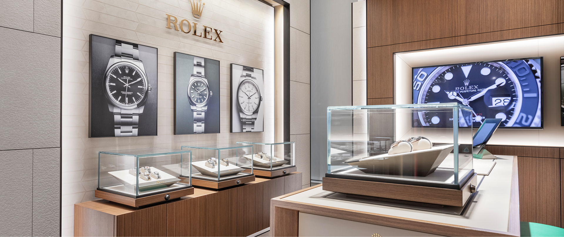 Discover our luxury Rolex showroom - Lenox Jewelers
