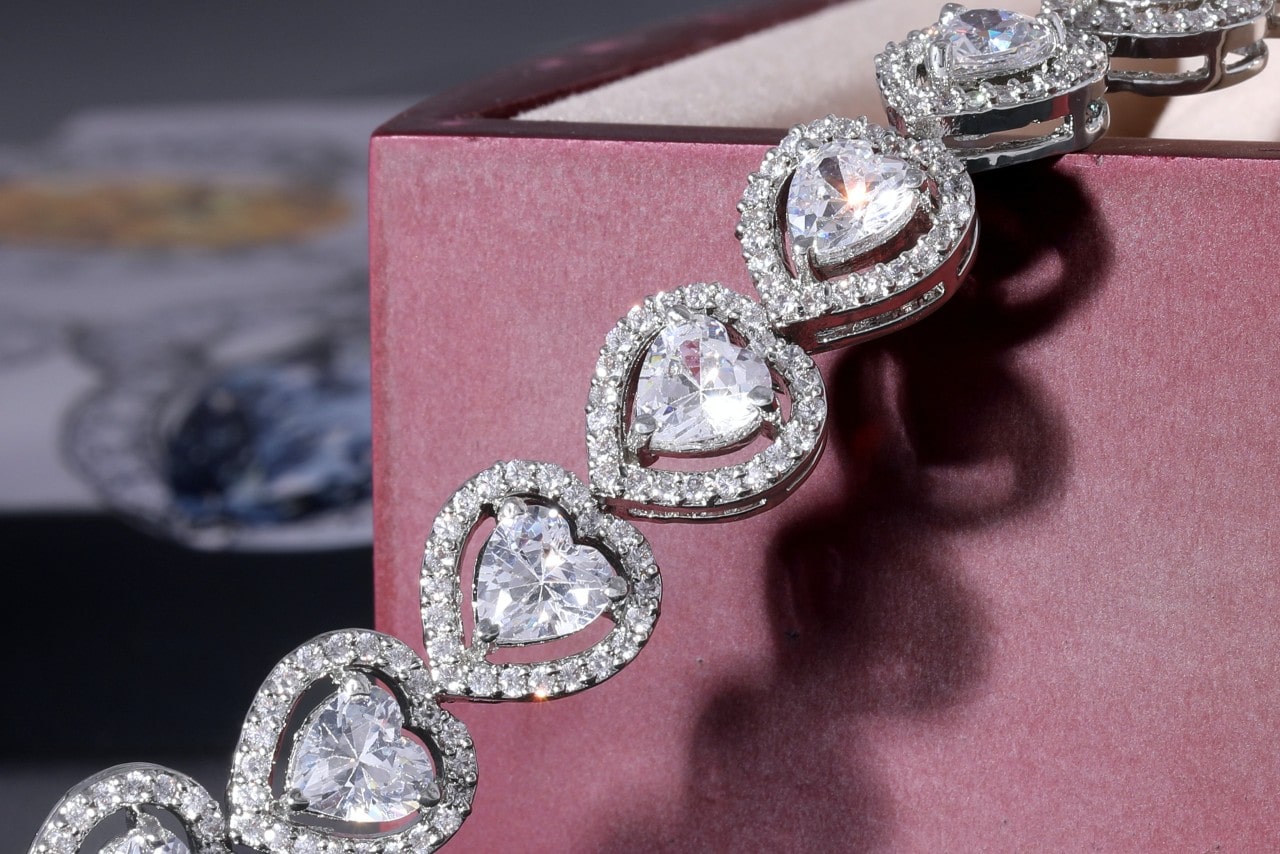Heart diamond jewelry